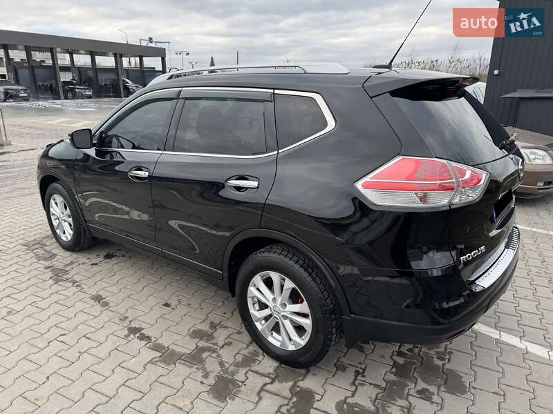 Внедорожник / Кроссовер Nissan Rogue 2015 в Полтаве