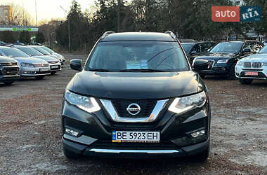 Позашляховик / Кросовер Nissan Rogue 2017 в Львові