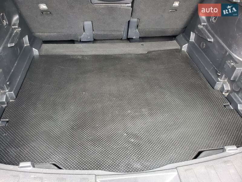 Внедорожник / Кроссовер Nissan Rogue 2016 в Житомире