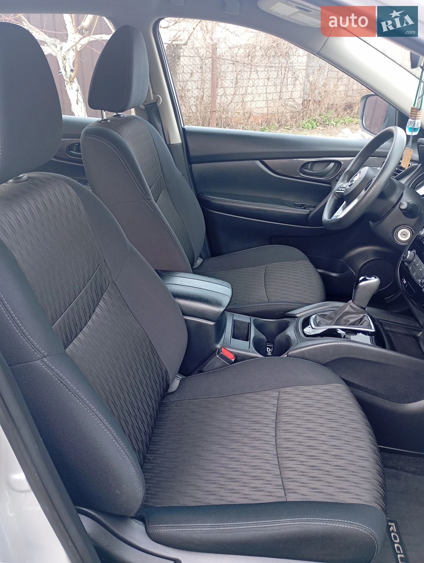 2019 Nissan Rogue - мініатюра 10