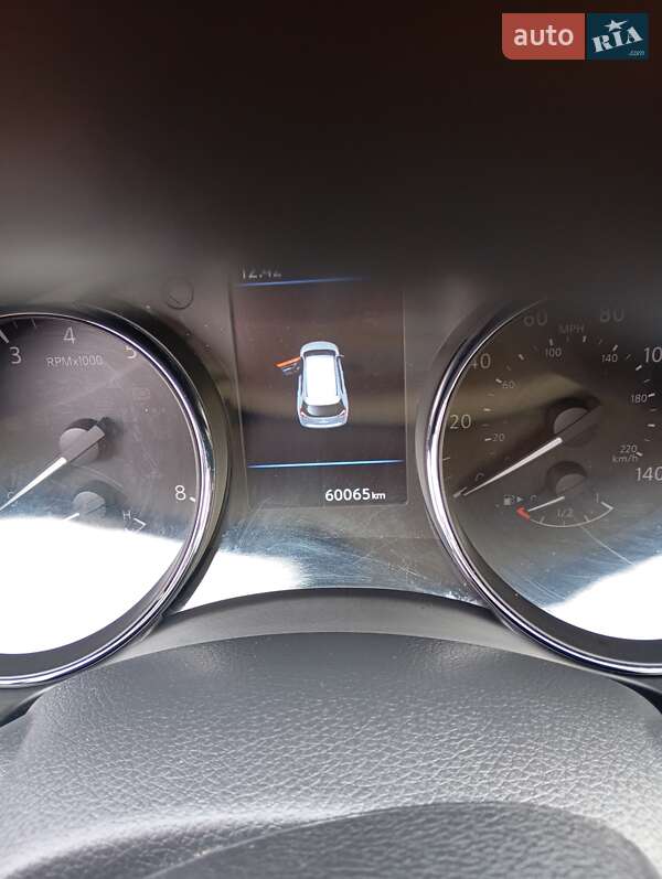 Внедорожник / Кроссовер Nissan Rogue 2019 в Ромнах