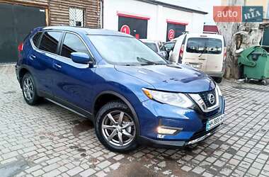 Внедорожник / Кроссовер Nissan Rogue 2017 в Одессе