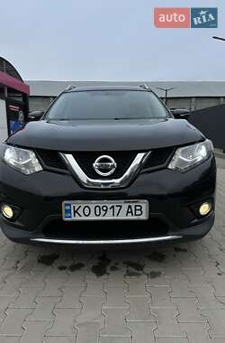 Позашляховик / Кросовер Nissan Rogue 2015 в 