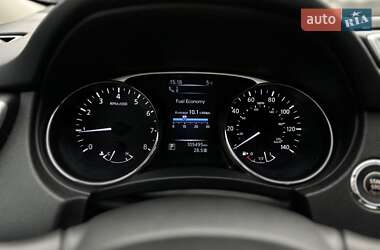 Позашляховик / Кросовер Nissan Rogue 2015 в 