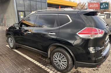 Позашляховик / Кросовер Nissan Rogue 2016 в Кам'янському
