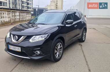 Позашляховик / Кросовер Nissan Rogue 2014 в Луцьку