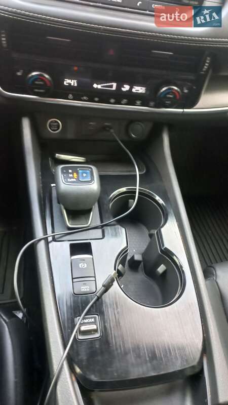 Внедорожник / Кроссовер Nissan Rogue 2021 в Запорожье