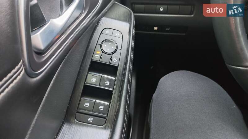 Внедорожник / Кроссовер Nissan Rogue 2021 в Запорожье