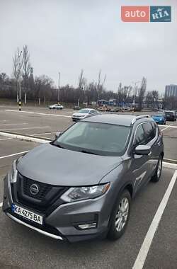 Внедорожник / Кроссовер Nissan Rogue 2018 в Киеве