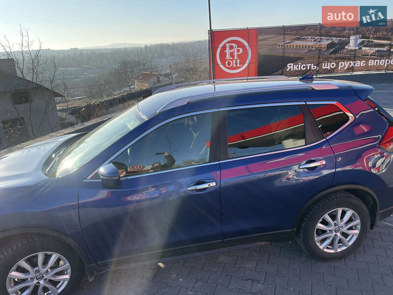 Внедорожник / Кроссовер Nissan Rogue 2018 в Киеве