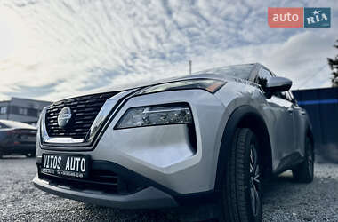 Внедорожник / Кроссовер Nissan Rogue 2020 в 