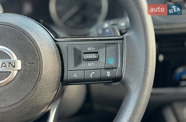 Внедорожник / Кроссовер Nissan Rogue 2020 в 