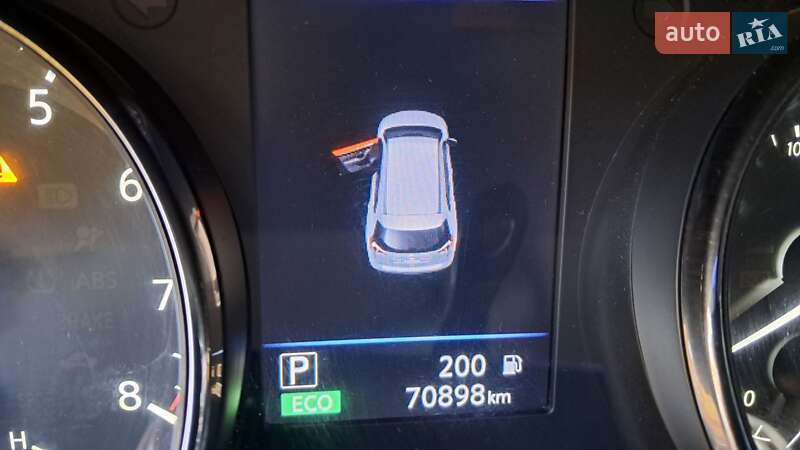 Внедорожник / Кроссовер Nissan Rogue 2018 в Надворной