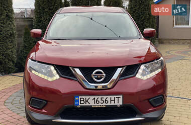 Внедорожник / Кроссовер Nissan Rogue 2016 в Ровно