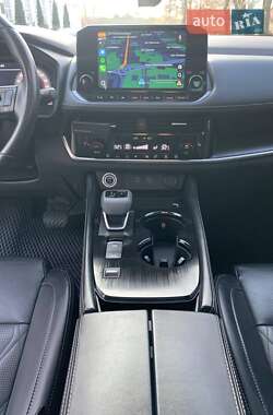 Внедорожник / Кроссовер Nissan Rogue 2022 в 