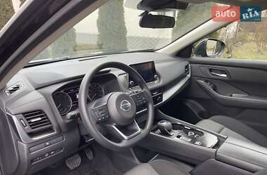 Внедорожник / Кроссовер Nissan Rogue 2023 в 