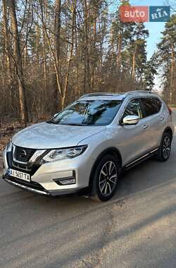 Внедорожник / Кроссовер Nissan Rogue 2018 в Киеве