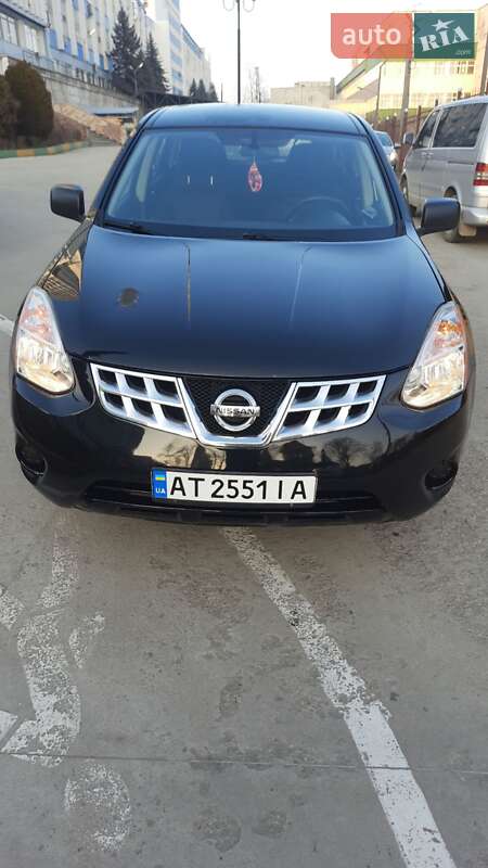 Внедорожник / Кроссовер Nissan Rogue 2013 в Ивано-Франковске