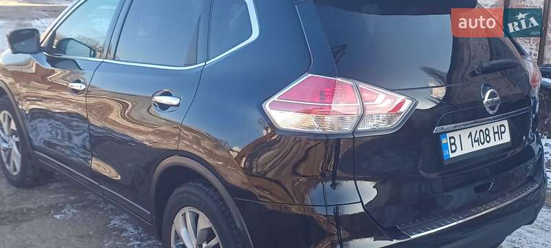 Позашляховик / Кросовер Nissan Rogue 2014 в Полтаві