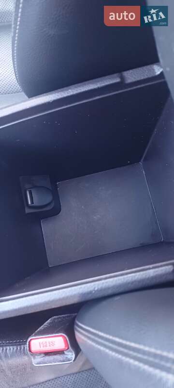 Позашляховик / Кросовер Nissan Rogue 2014 в Полтаві
