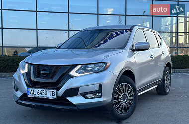 Позашляховик / Кросовер Nissan Rogue 2017 в Дніпрі