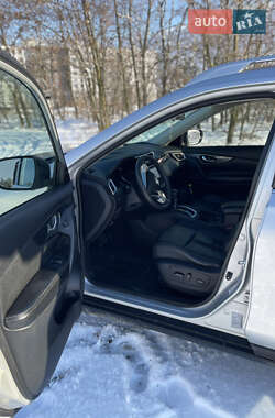 Внедорожник / Кроссовер Nissan Rogue 2014 в 