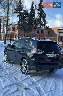 Внедорожник / Кроссовер Nissan Rogue 2015 в 