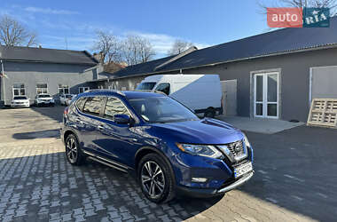 Позашляховик / Кросовер Nissan Rogue 2018 в Львові