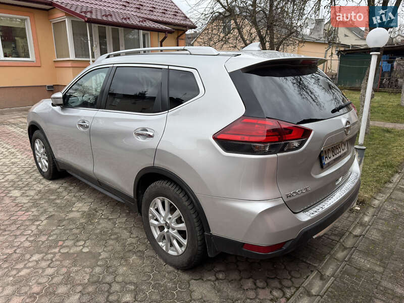 Позашляховик / Кросовер Nissan Rogue 2017 в Володимирі