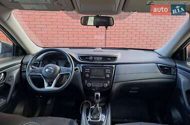 Позашляховик / Кросовер Nissan Rogue 2017 в 