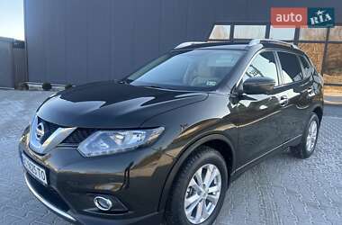 Внедорожник / Кроссовер Nissan Rogue 2016 в Львове