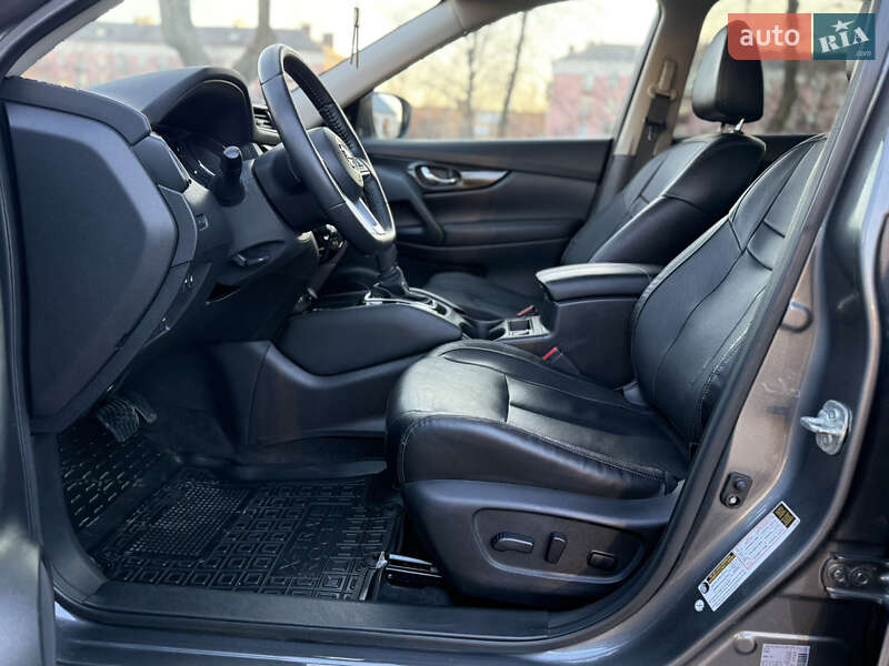 Позашляховик / Кросовер Nissan Rogue 2019 в Києві