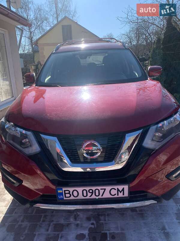 Позашляховик / Кросовер Nissan Rogue 2017 в Тернополі