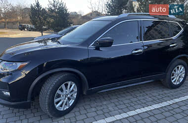 Внедорожник / Кроссовер Nissan Rogue 2019 в 