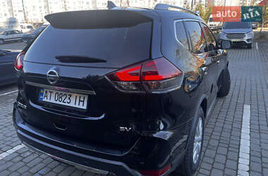Внедорожник / Кроссовер Nissan Rogue 2019 в 