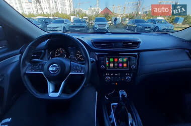 Внедорожник / Кроссовер Nissan Rogue 2019 в 