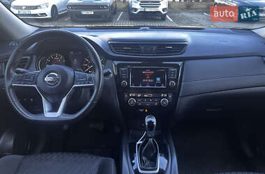 Внедорожник / Кроссовер Nissan Rogue 2019 в 