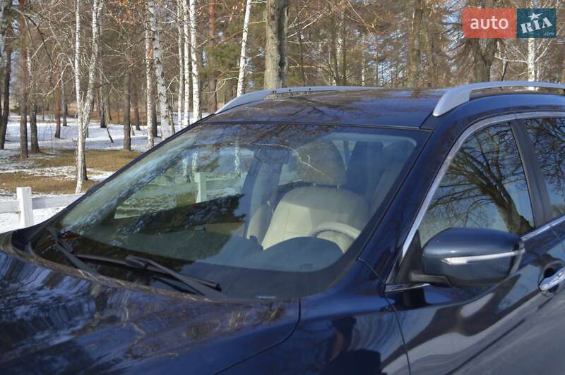 Позашляховик / Кросовер Nissan Rogue 2015 в Києві