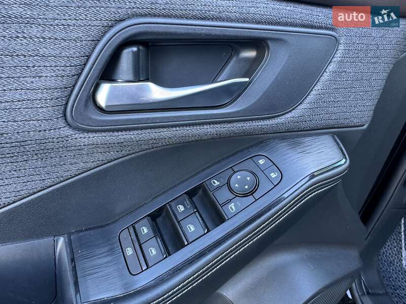 Внедорожник / Кроссовер Nissan Rogue 2020 в Одессе