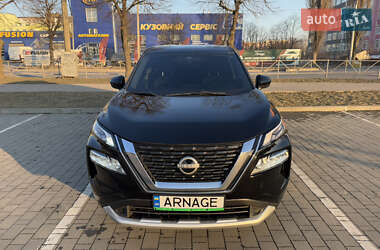 Позашляховик / Кросовер Nissan Rogue 2023 в 