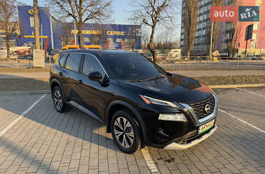 Позашляховик / Кросовер Nissan Rogue 2023 в 