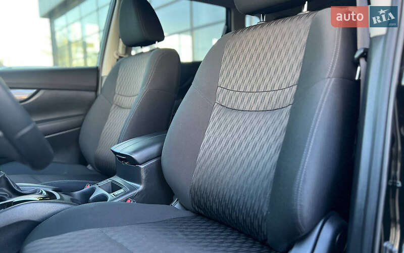 Внедорожник / Кроссовер Nissan Rogue 2020 в Ивано-Франковске