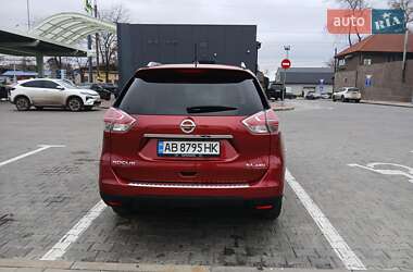 Внедорожник / Кроссовер Nissan Rogue 2015 в 