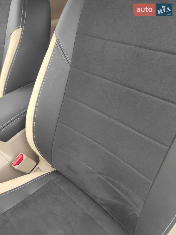 Внедорожник / Кроссовер Nissan Rogue 2017 в Киеве