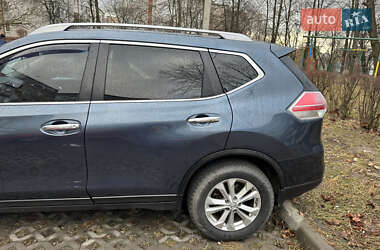 Внедорожник / Кроссовер Nissan Rogue 2014 в 