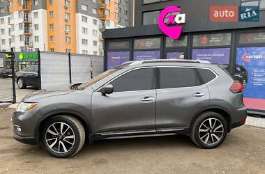 Внедорожник / Кроссовер Nissan Rogue 2019 в 