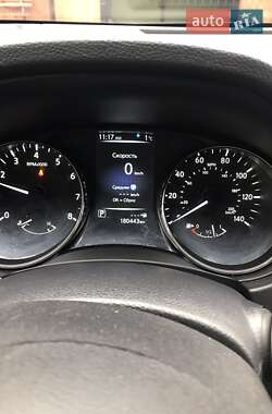 Позашляховик / Кросовер Nissan Rogue 2016 в Жовкві