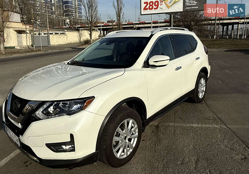 Позашляховик / Кросовер Nissan Rogue 2019 в Києві
