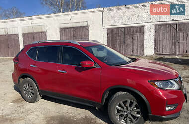 Позашляховик / Кросовер Nissan Rogue 2016 в 