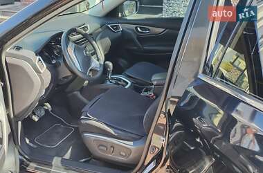 Позашляховик / Кросовер Nissan Rogue 2016 в 
